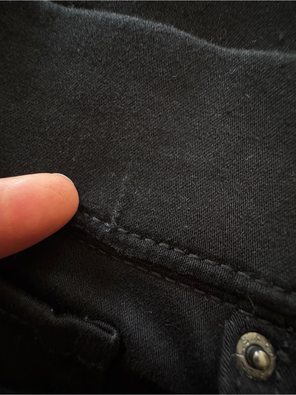 Levi’s Signature Gold Totally Shaping Pull On Skinny Jeans Black 8 Short - Picture 11 of 15